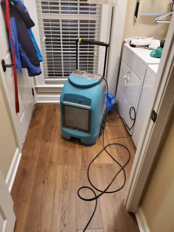 Commercial dehumidifier deployed for Flood Damage Cleanup in Lee's Summit